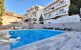 Evita'S Resort